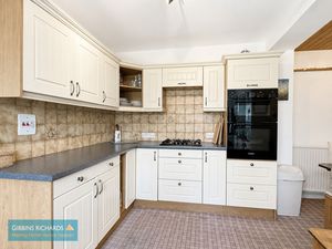 Kitchen- click for photo gallery